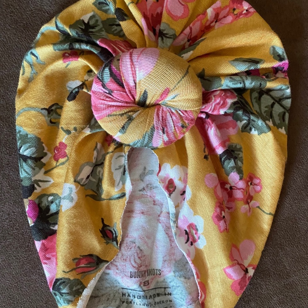 Bunny Knots S CECILY